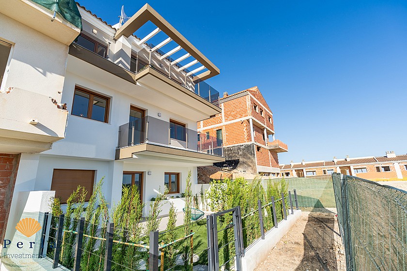 Stórkostlegt raðhúð staðsett í La Nucía 